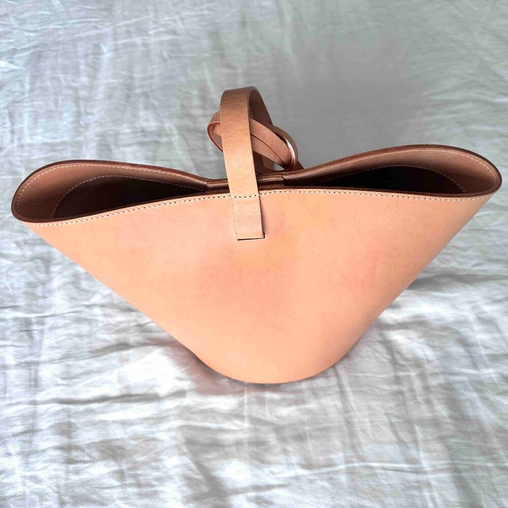 Building Block, Short Basket Bag In Natural, Euc - image 7